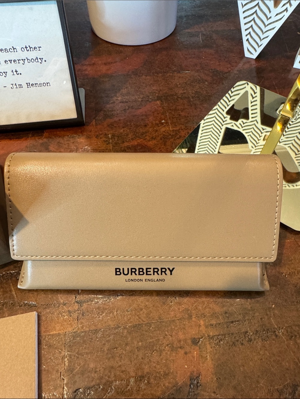Burberry Tan Gradient Lens Women's Sunglasses with Tan Case - Picture 3 of 10